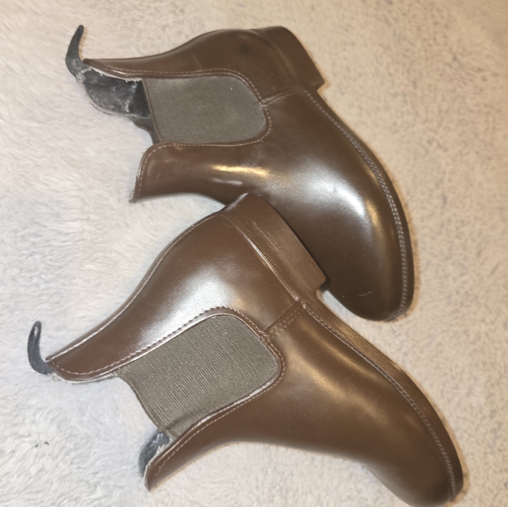 Kids riding shoes real.leather from Italy. SIZE 13 can be unisex